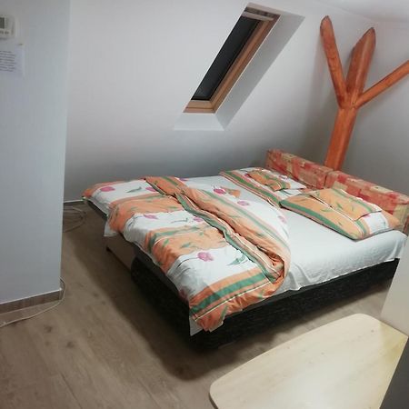 Asta La Vista Vendeghaz Hotel Miskolc Luaran gambar