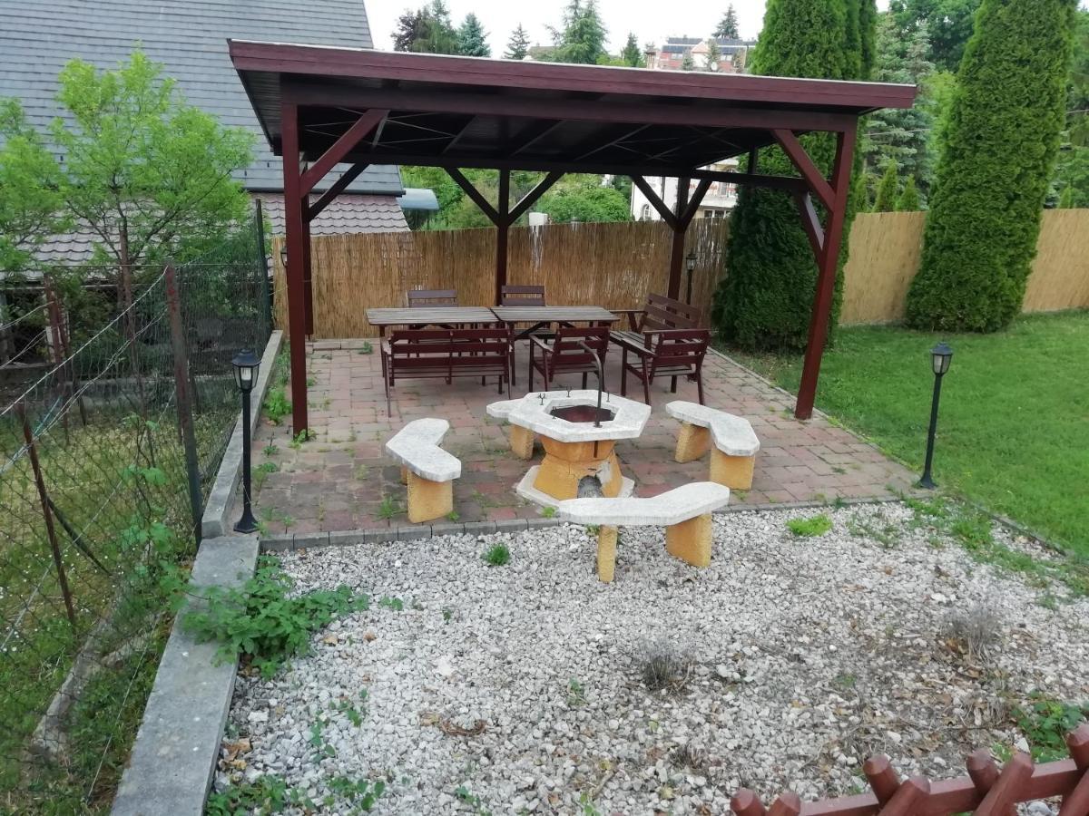 Asta La Vista Vendeghaz Hotel Miskolc Luaran gambar