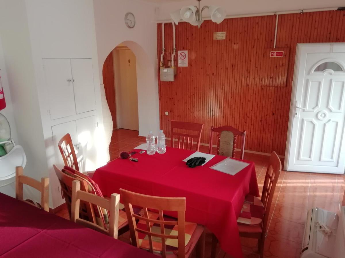 Asta La Vista Vendeghaz Hotel Miskolc Luaran gambar
